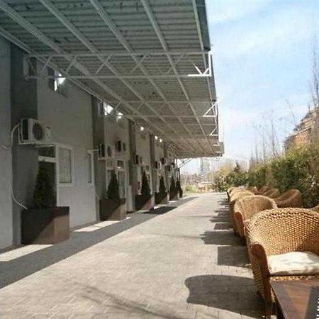 Pansion Bianko Hotel Escópia Exterior foto