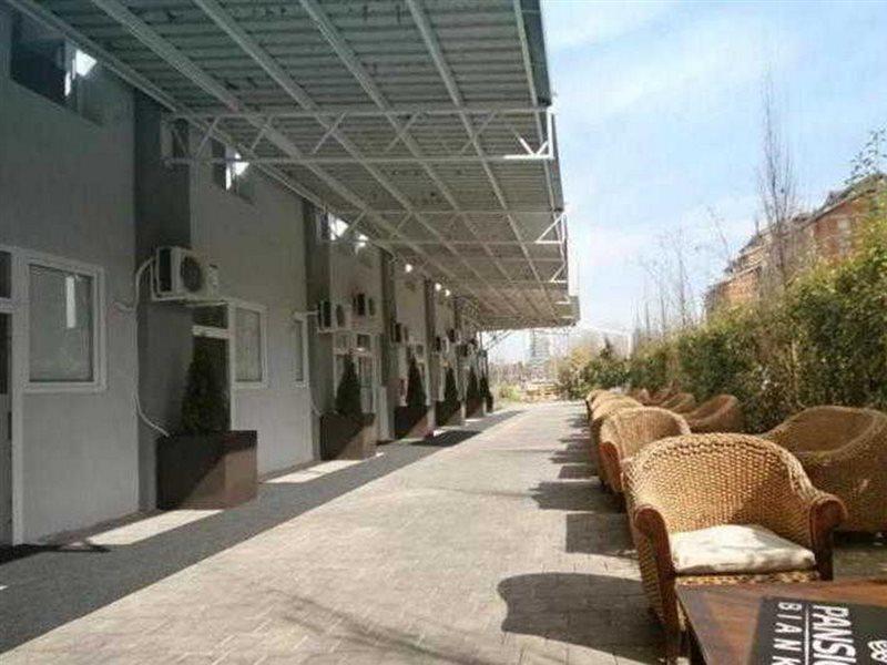 Pansion Bianko Hotel Escópia Exterior foto